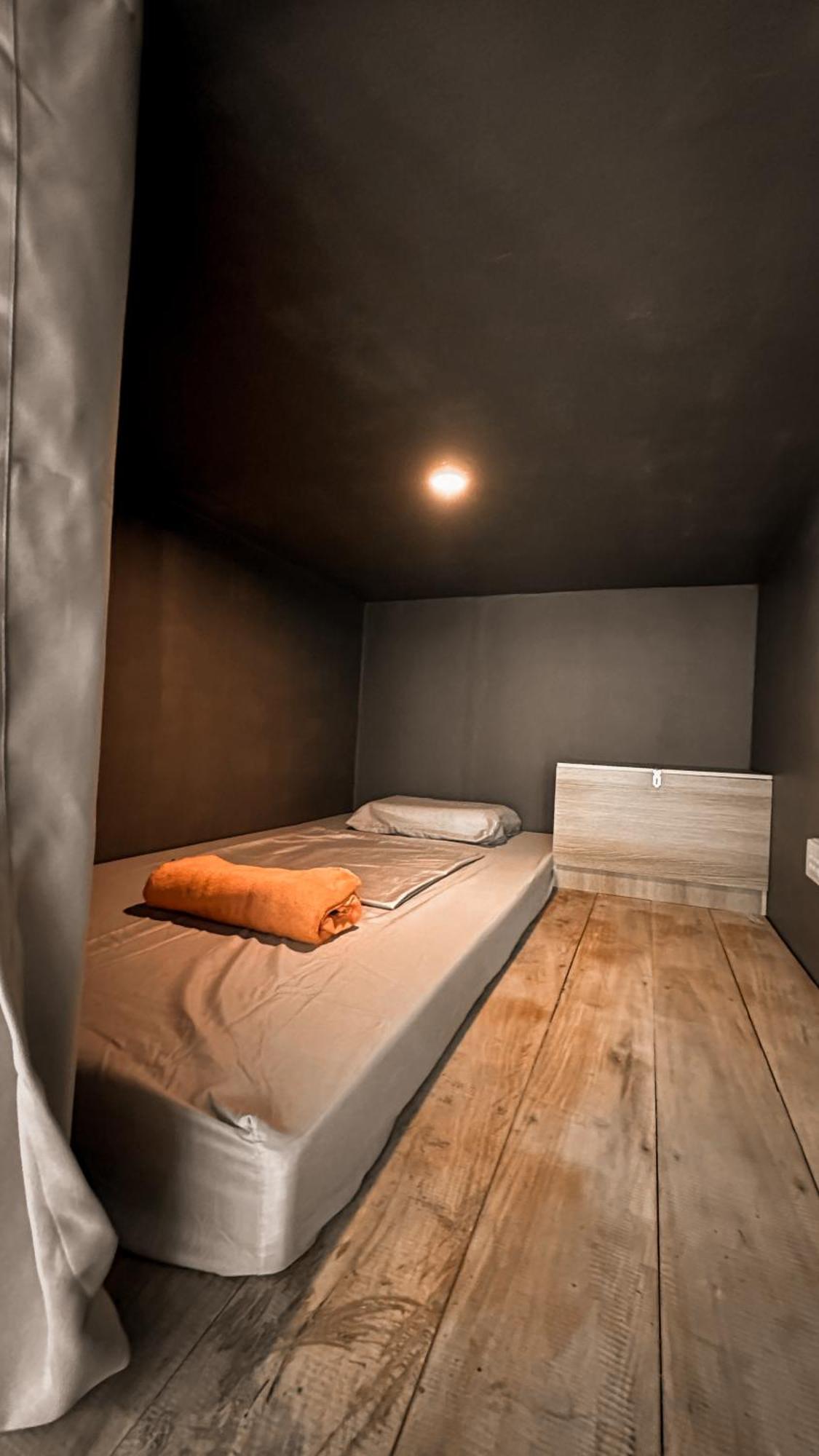 Resting Rabbit Hostel Сикиджор Екстериор снимка