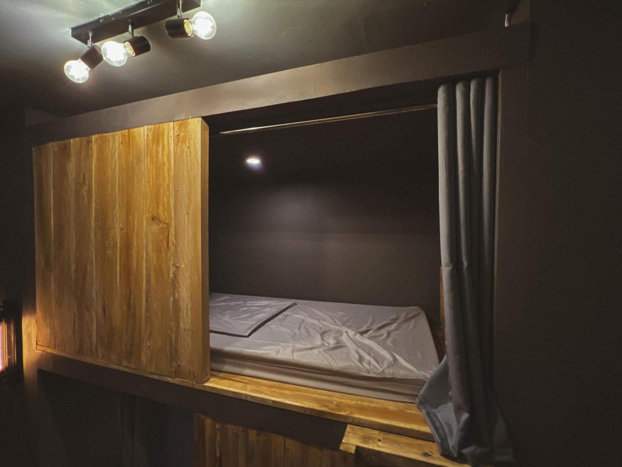 Resting Rabbit Hostel Сикиджор Екстериор снимка